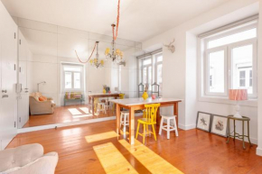 JOIVY Chic 2BR Apt in Bairro Alto, 2mins to São Pedro de Alcântara viewpoint